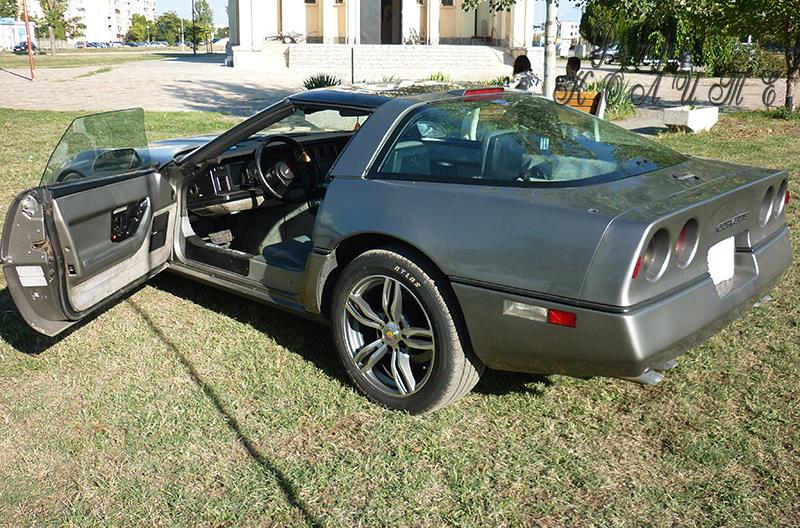 Chevrolet Corvette C4 1990